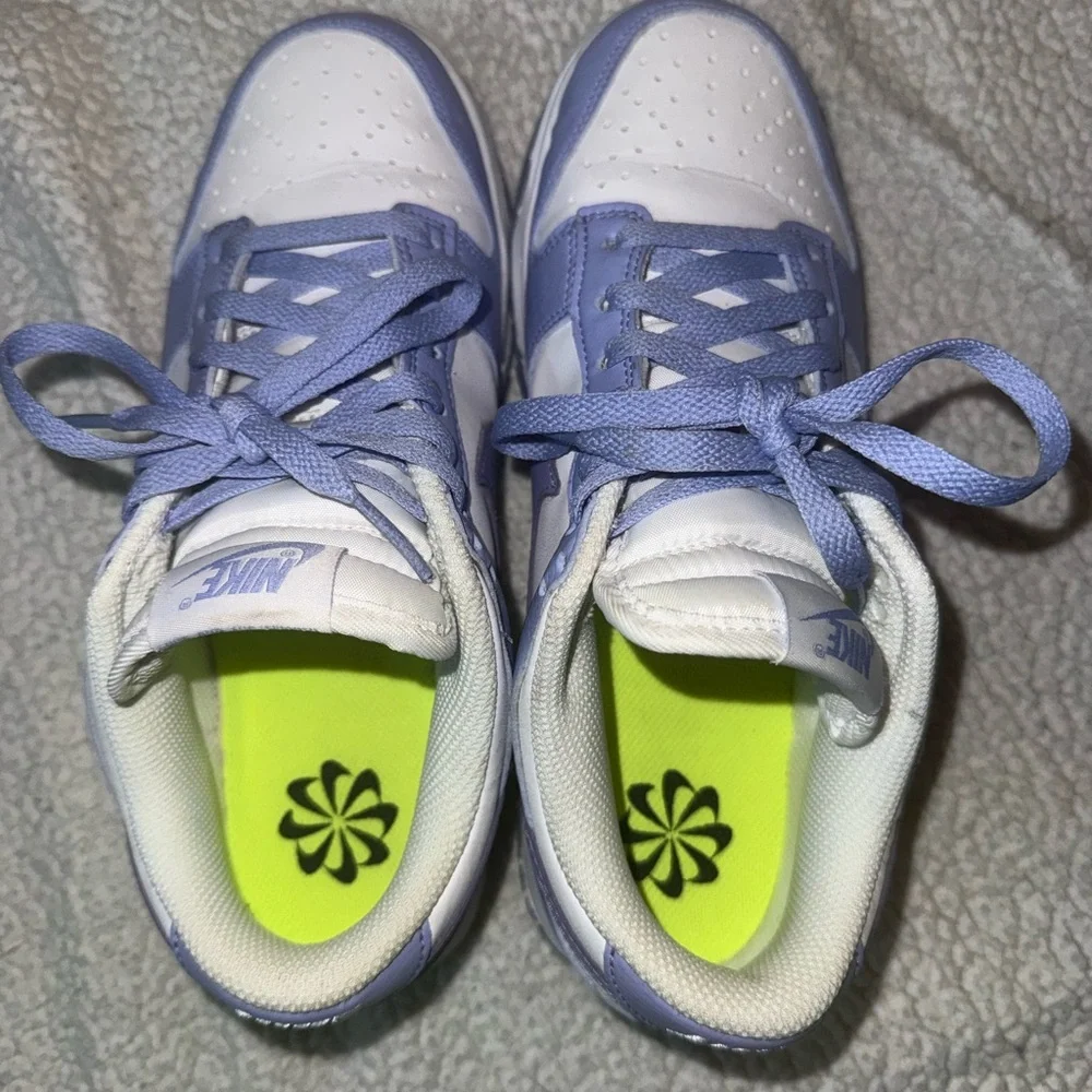 Nike Women's Athletic Shoes in Purple and White - Picture 3 of 5